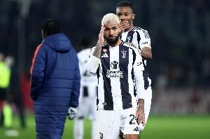 都体：穆里尼奥有意道格拉斯-路易斯，费内巴切希望租借+选择买断