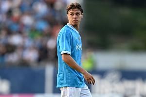 记者：那不勒斯前锋泽尔宾租借克雷莫纳，租借费25万欧+买断条款