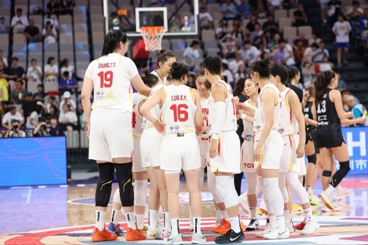 杨毅：中国女篮打“顶级落后篮球” 中国篮球出不了河村&田中心