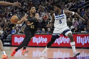 TA对联盟各队分卫位置深度排名： 森林狼骑士开拓者分居前三