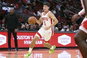 扬眉吐气了一把！谢泼德7中5&三分4中2拿到12分2断！